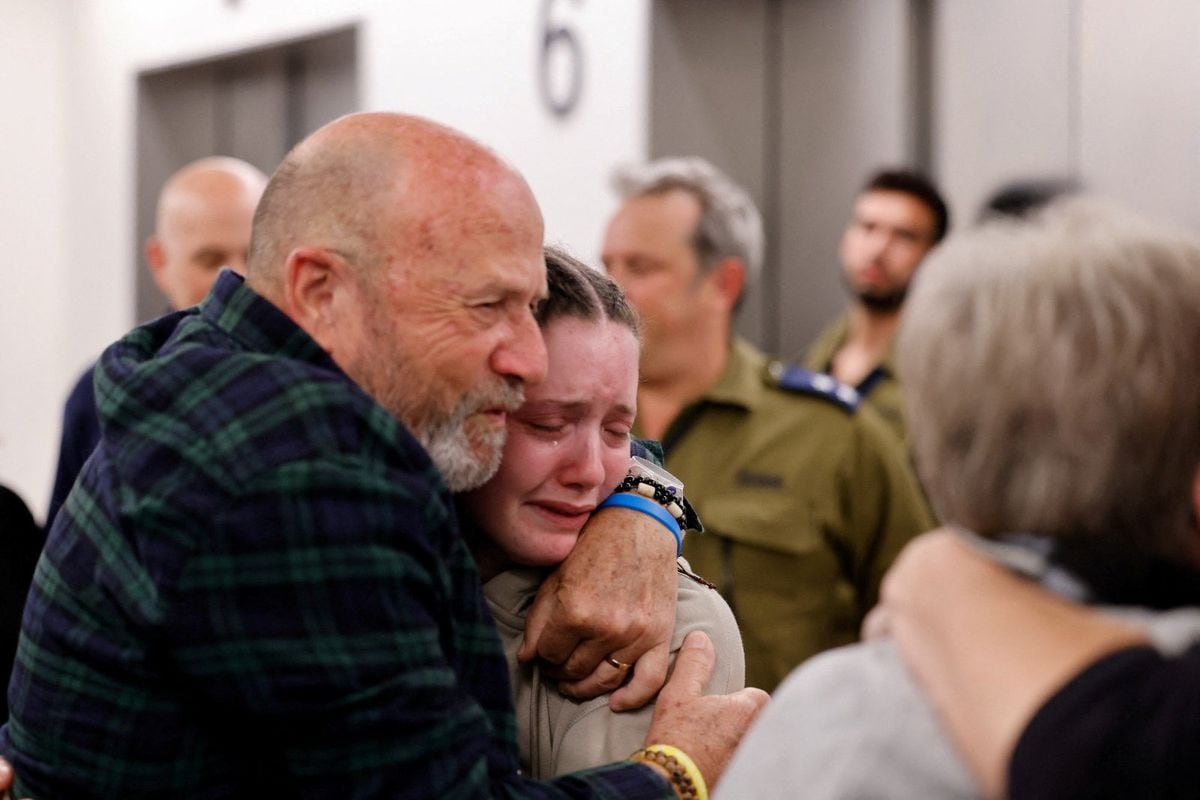 Mujeres, niños y extranjeros: el recuento de los rehenes liberados por Hamás en la tregua con Israel | Internacional