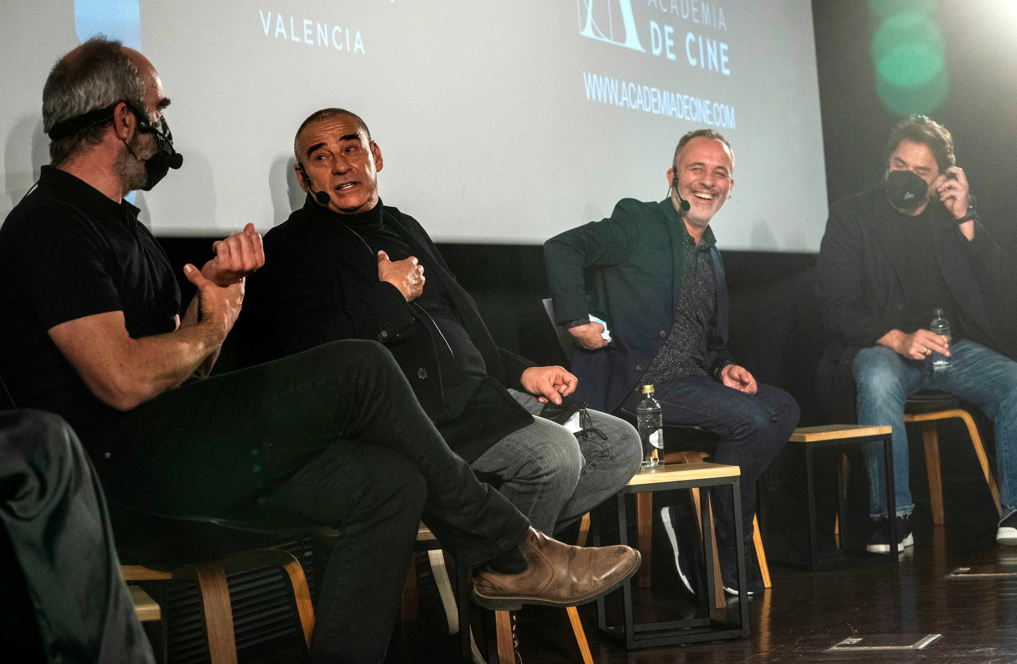 Luis Tosar, Eduard Fern‡ndez, Javier Gutiérrez y Javier Bardem, en un momento del debate en la Academia de Cine.