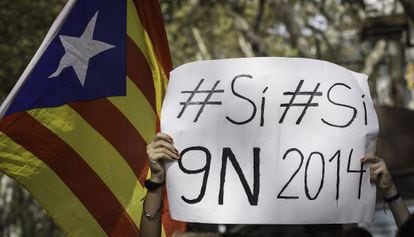Manifestaci&oacute;n por las calles de Barcelona para apoyar la consulta catalana del 9-N.