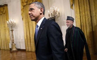 El presidente Obama y su hom&oacute;logo afano, Hamid Karzai, antes de su comparecencia en la Casa Blanca. 