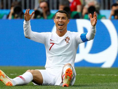 Cristiano Ronaldo, protesta en el partido ante Marruecos.