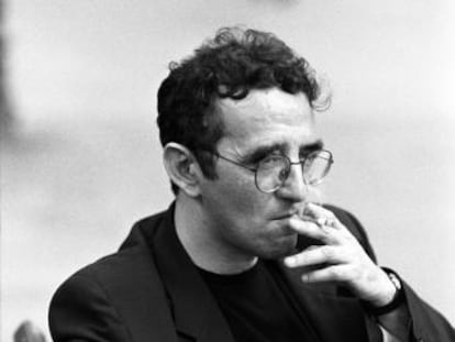 Roberto Bolaño, fotografiado, el 1999.