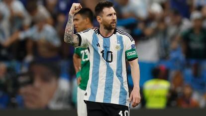 Lionel Messi celebra un gol con Argentina, el primero contra México, este sábado en Qatar.
