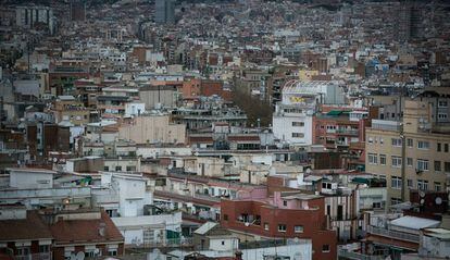 La taxa de risc de pobresa es manté estable i repunta lleugerament a Barcelona i la seva àrea.