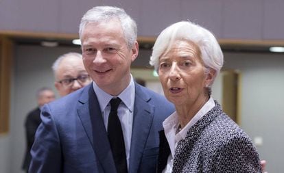 Bruno Le Maire, ministro de Finanzas de Francia, junto a Christine Lagarde, presidenta del BCE.