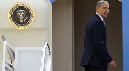Barack Obama a punto de embarcar en el Air Force One rumbo a Jap&oacute;n.