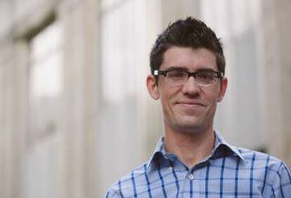 Zachary Turpin, el investigador que rescató del olvido la novela de Whitman.