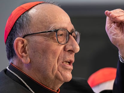 El cardenal y presidente de la Conferencia Episcopal Española, Juan José Omella, durante una rueda de prensa el 14 de enero.