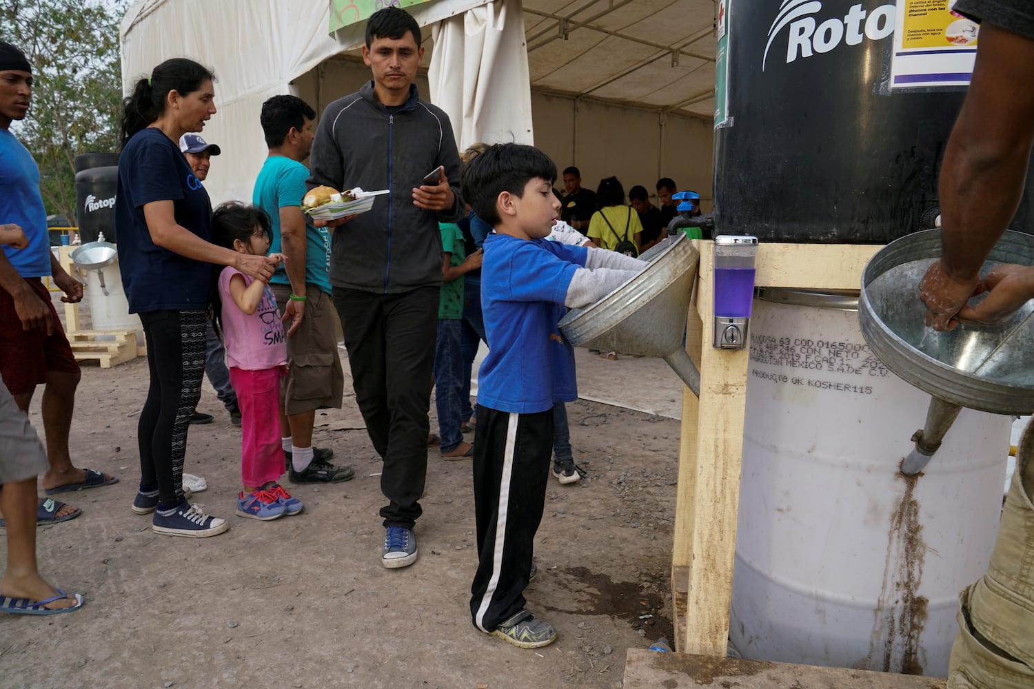 Venezolanos en el campamento de migrantes de Matamoros, en México, el 16 de 2020.