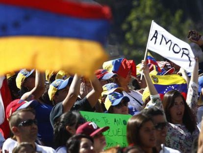 Venezolanos residentes en México durante la protesta.