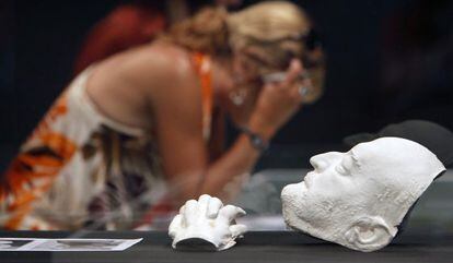 Máscara funeraria de Blasco Ibáñez en la última exposición del MUVIM
