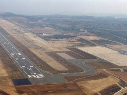 Una imagen de las pistas del aeropuerto de Castell&oacute;n.