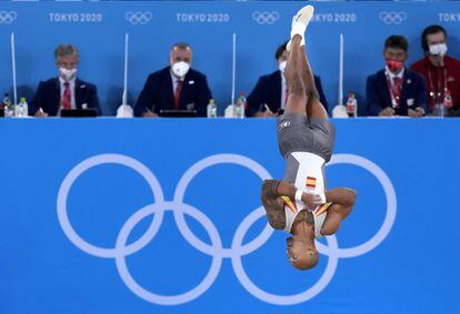 Rayderley Zapata of Spain, performs on the floor exercise during the artistic gymnastics men's apparatus final at the 2020 Summer Olympics, Sunday, Aug. 1, 2021, in Tokyo. (AP Photo/Gregory Bull)