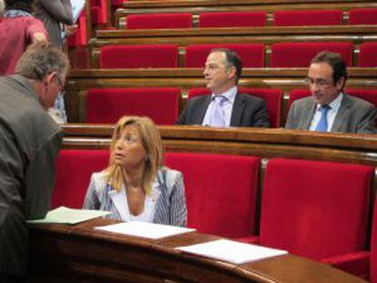 Joana Ortega, en su escaño, en el Parlament.