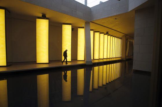 Vista de la exposición 'Contact' en la Fundación Louis Vuitton de París.