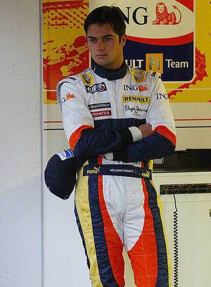 Nelsinho Piquet, en los entrenamientos de febrero en Montmeló.