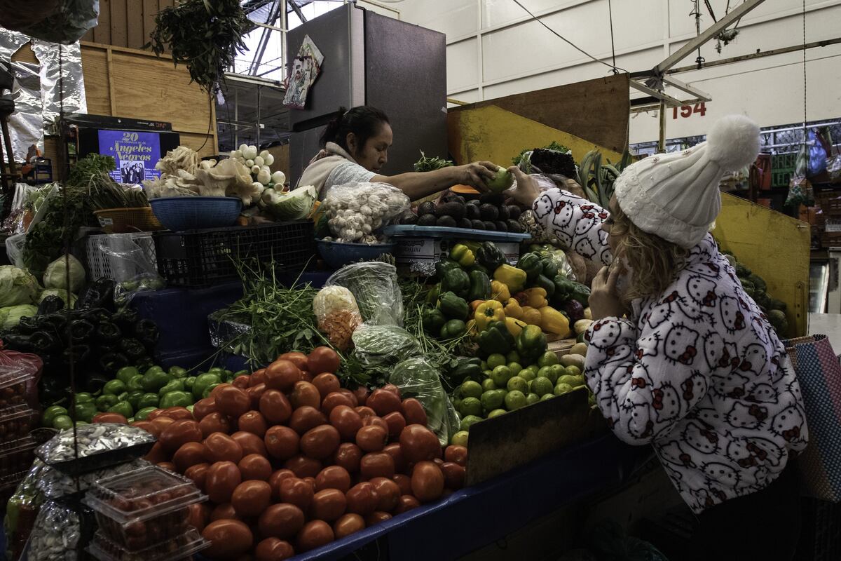 La canasta básica en México aumenta 5.3% anual en octubre