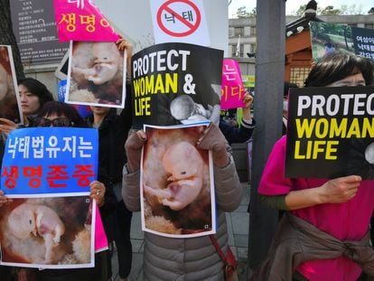 Protestas de detractores del aborto en Seúl (Corea del Sur).
