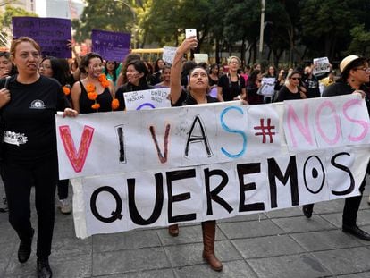 Marcha contra el feminicidio en la Ciudad de M&eacute;xico en 2016.
