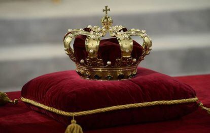 La corona antes de la inauguración del rey holandés Guillermo-Alejandro.