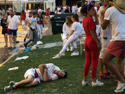 Un grupo de personas, durante las fiesta de San Fermín de este año.