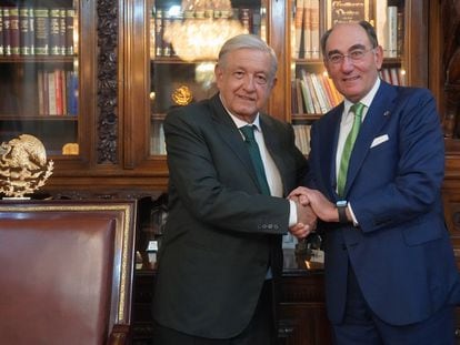 El presidente Andrés Manuel López Obrador se reunió con Ignacio Sánchez Galán, presidente de Iberdrola en Palacio Nacional.