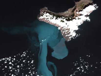 Vista desde el espacio de la erupción volcánica en El Hierro en 2011.