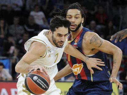 Campazzo supera a Henry.