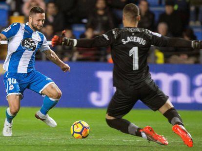 Andone y Asenjo, en un mano a mano.