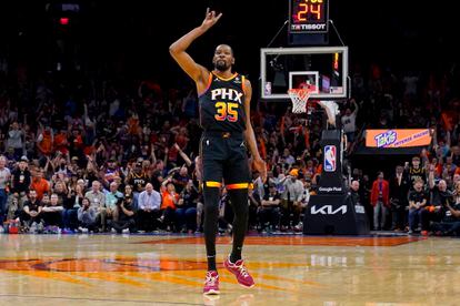 El jugador de los Phoenix Suns Kevin Durant. (AP Photo/Matt York)

Associated Press/LaPresse
Only Italy and Spain