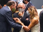 El presidente de Iberdrola José Ignacio Sánchez Galán habla con Yolanda Díaz, la ministra de Trabajo y Economía Social, delante de Unai Sordo, líder de CCOO.