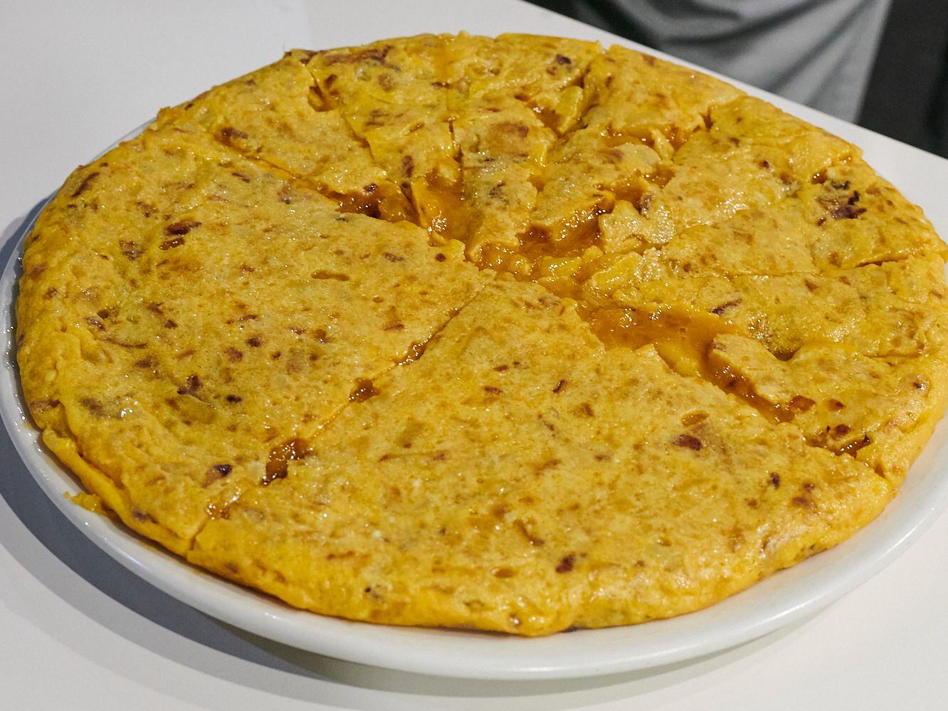 La tortilla de Cañadío, elaborada con huevos gallegos, patatas de la variedad monalisa, cebolla y aceite de oliva arbequina, en una imagen proporcionada por la organización del campeonato.