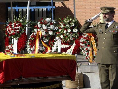 El Príncipe preside sin Rajoy el funeral por el sargento muerto en Afganistán