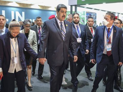 Nicolás Maduro en los pasillos de la Conferencia Mundial sobre el clima COP27 en el Centro Internacional de Convenciones de Sharm El-Sheikh, Egipto.