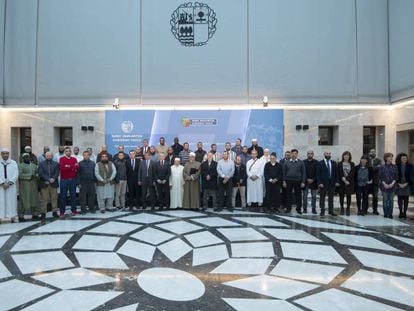 El lehendakari se ha reunido con 39 imanes de mezquitas vascas.