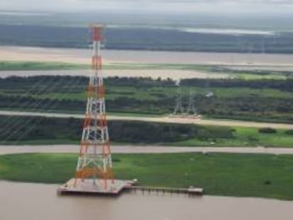 Una de las torres del proyecto de distribuci&oacute;n Amazonas, ejecutado por Isolux en Brasil.