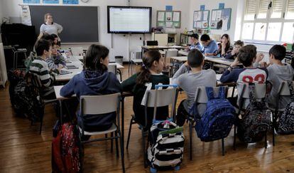 Aula de un colegio público madrileño, en una imagen del archivo.