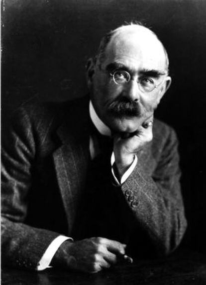 El escritor Rudyard Kipling (Bombay, 1865 – Londres, 1936), uno de los 20 escritores de la colección.