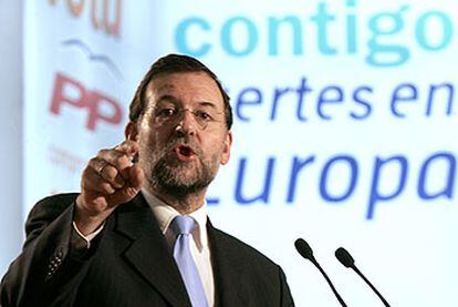 El líder del Partido Popular, Mariano Rajoy, durante la campaña electoral de las elecciones europeas.