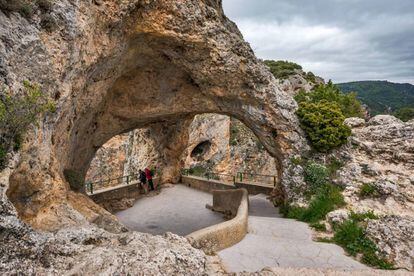 El mirador Ventano del Diablo se asoma sobre las hoces del río Júcar, en la Serranía de Cuenca.