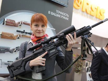 Maria Butina preside en Rusia una asociaciòn a favor del uso de las armas.