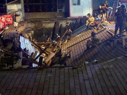 El concierto al que asistían a medianoche cerraba el campeonato de deportes urbanos O Marisquiño. El paseo marítimo se ha hundido y el público, muchos menores, han caído al agua