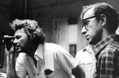Gordon Willis y Woody Allen durante el rodaje de 'Manhattan'.
