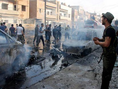 Una calle de la ciudad siria de Qamishli, tras una explosión este viernes.