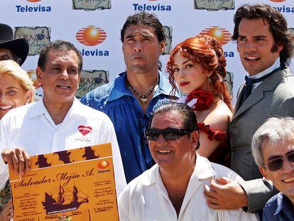 El elenco de la telenovela "Corazón Salvaje", en 2009, una de las producciones más emblemáticas de Televisa.