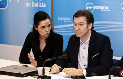 La presidenta del Parlamento, Pilar Rojo, y el presidente gallego, Alberto N&uacute;&ntilde;ez Feij&oacute;o, en una comparecencia en la sede del PP en 2012.