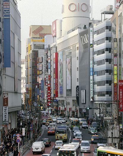 Vista de uno de los distritos más congestionados de Tokio