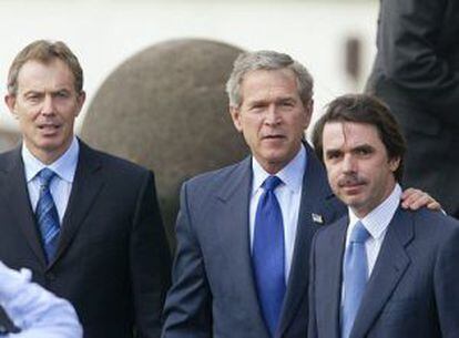 Blair, Bush y Aznar, en las Azores en 2003.