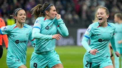 Mariona Caldentey celebra su gol frente al Frankfurt con sus compañeras.