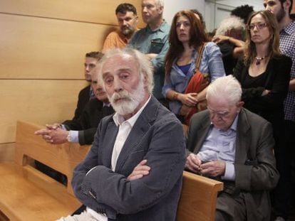 El cantautor Javier Krahe, durante el juicio.